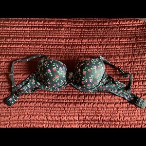 Like New VS Diamond & Rose 36D